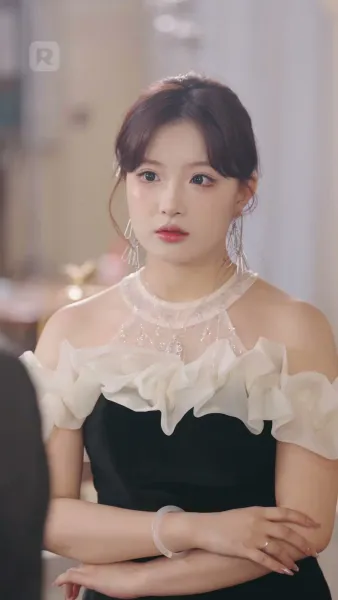 พี่สาวครับ
รับรักผมหน่อย