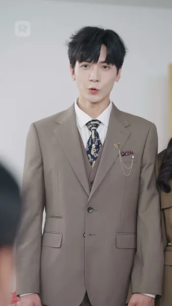 พี่สาวครับ
รับรักผมหน่อย