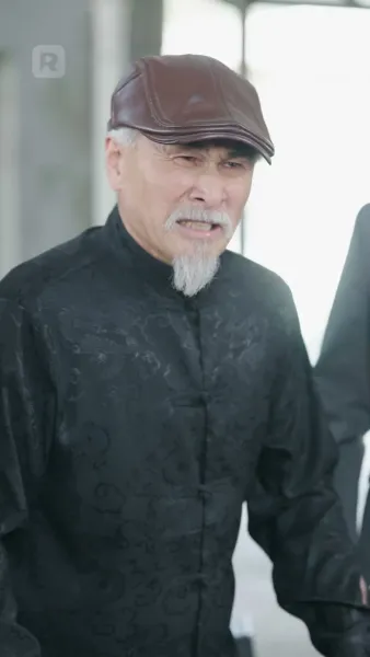 พี่สาวครับ
รับรักผมหน่อย