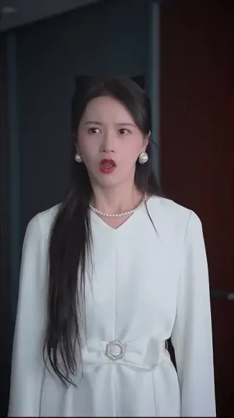  การกลับมาของคุณหนูตกอับ