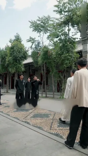 แผนร้ายหักเหลี่ยมมังกร