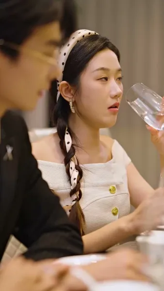 [พากย์เสียง] อยู่ดีๆได้สามีเศรษฐีมาเอาใจ