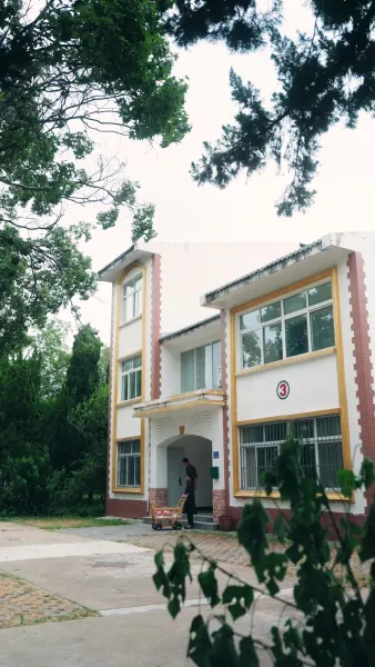 สุดท้าย เราไม่มีวันนั้นอีกต่อไป