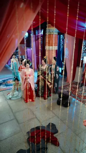 พลิกชะตาหญิงอ้วนผู้กู้แผ่นดิน