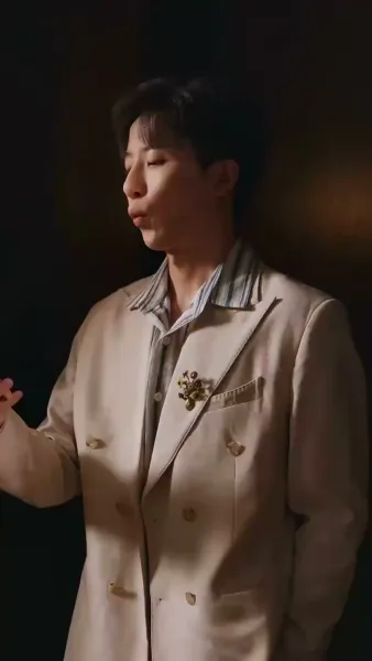 พาดหัวข่าว…ว่ารักเธอ