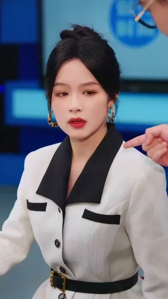 พาดหัวข่าว…ว่ารักเธอ