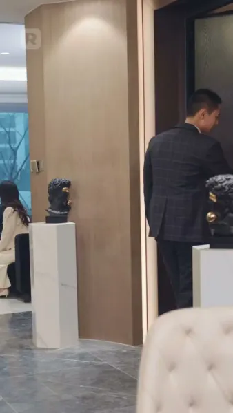 ถูกทายาทชนชั้นสูงเอาเปรียบหลังหย่าร้าง