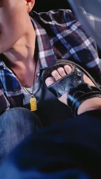 เอาชีวิตรอด ในแดนร้าง(พากย์เสียง)