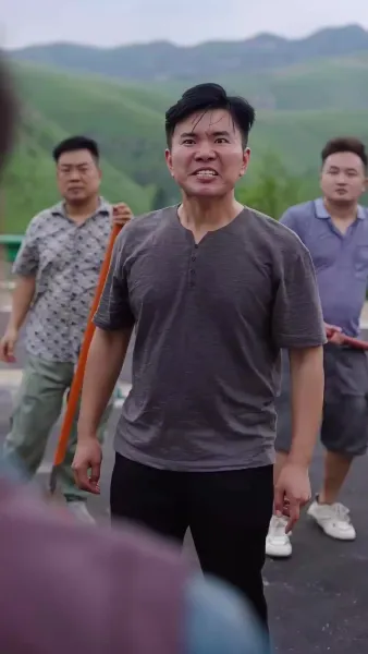 เอาชีวิตรอด ในแดนร้าง(พากย์เสียง)