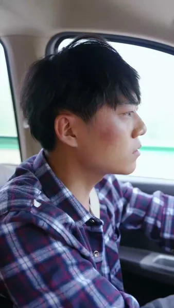 เอาชีวิตรอด ในแดนร้าง(พากย์เสียง)