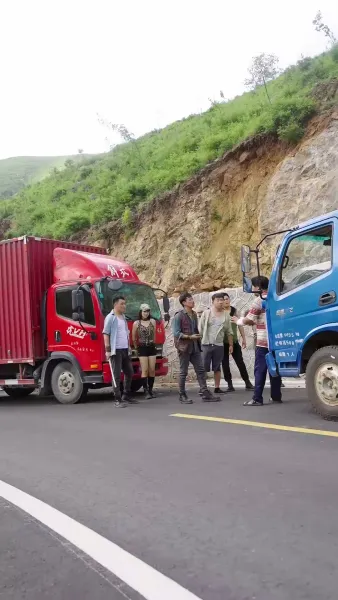 เอาชีวิตรอด ในแดนร้าง(พากย์เสียง)