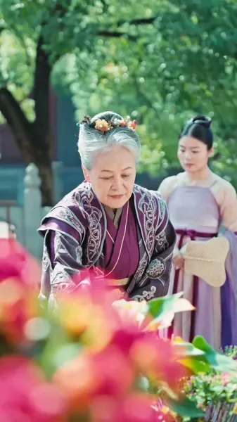 ลูกสาวที่ถูกทิ้งกับมหาเสนาบดีผู้ชั่วร้าย