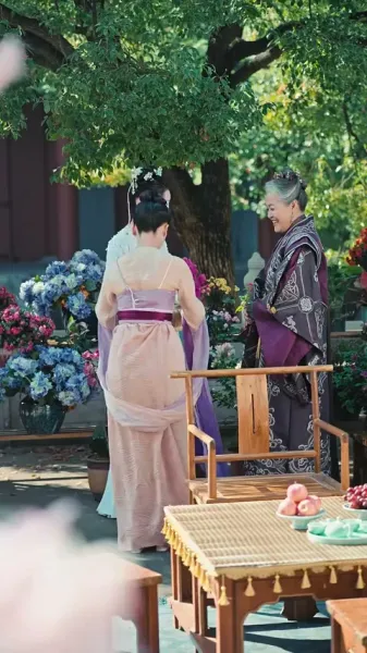 ลูกสาวที่ถูกทิ้งกับมหาเสนาบดีผู้ชั่วร้าย