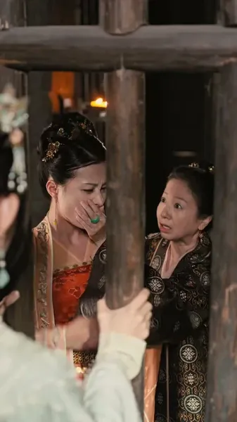 ลูกสาวที่ถูกทิ้งกับมหาเสนาบดีผู้ชั่วร้าย