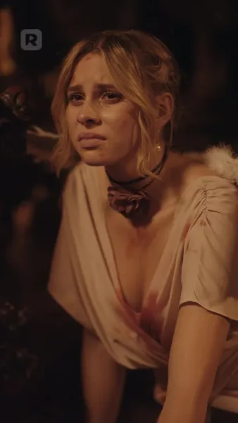 ถูกมัดมาด้วยความแค้น: นอนกับศัตรู