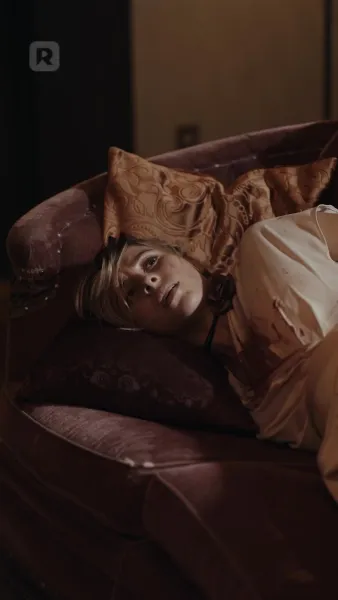 ถูกมัดมาด้วยความแค้น: นอนกับศัตรู