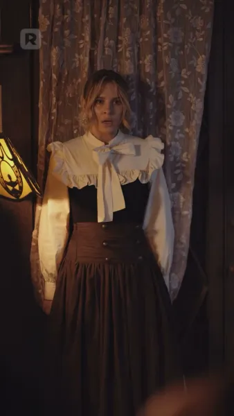 ถูกมัดมาด้วยความแค้น: นอนกับศัตรู