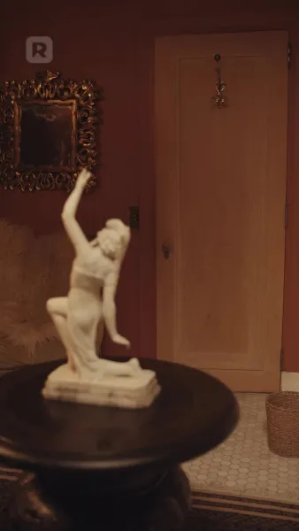 ถูกมัดมาด้วยความแค้น: นอนกับศัตรู