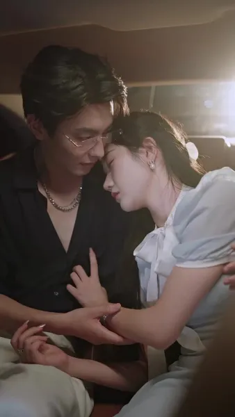 อยู่ดีๆได้สามีเศรษฐีมาเอาใจ