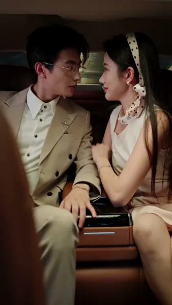 อยู่ดีๆได้สามีเศรษฐีมาเอาใจ