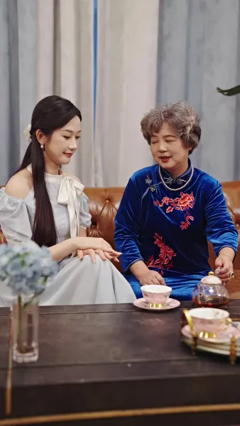 อยู่ดีๆได้สามีเศรษฐีมาเอาใจ