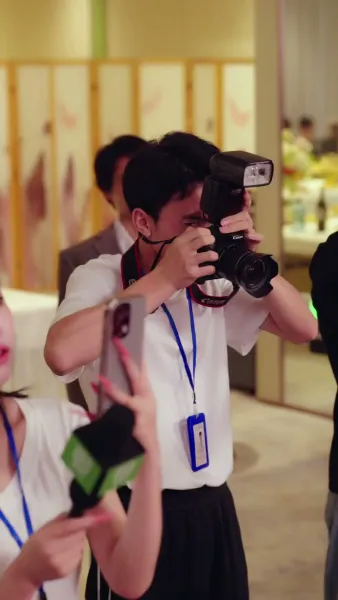 เกมรักประธานลวง