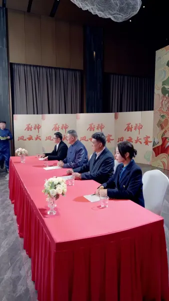 เชฟผมสีเงิน