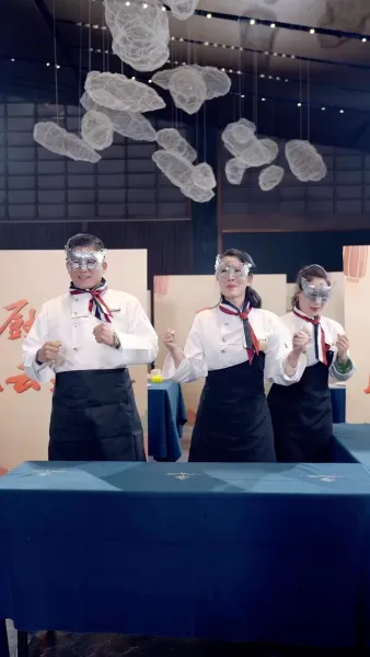 เชฟผมสีเงิน