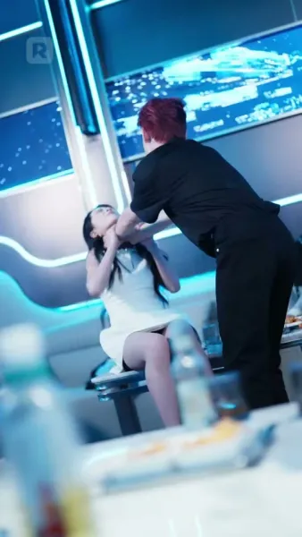 หวนชาติพิชิตคนทรยศ