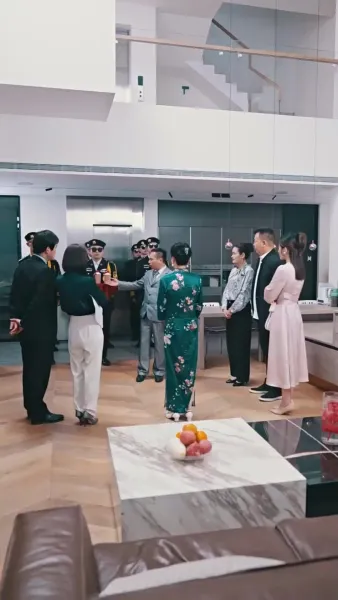 ขอโทษนะ ฉันเป็นลูกเศรษฐีจ้ะ