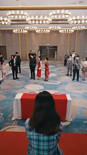 ขอโทษนะ ฉันเป็นลูกเศรษฐีจ้ะ