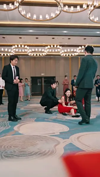 ขอโทษนะ ฉันเป็นลูกเศรษฐีจ้ะ