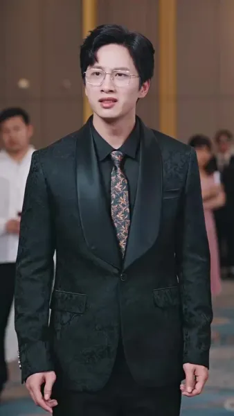 ขอโทษนะ ฉันเป็นลูกเศรษฐีจ้ะ