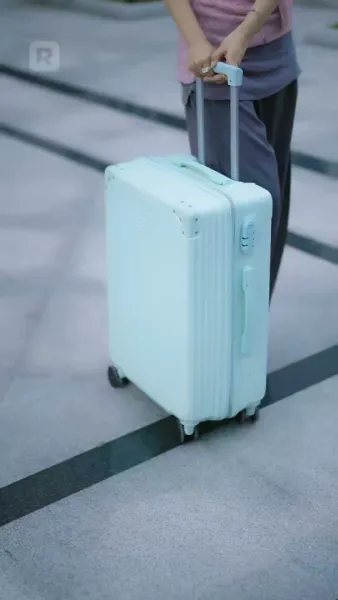 ผู้รุกรานในร่างเธอ