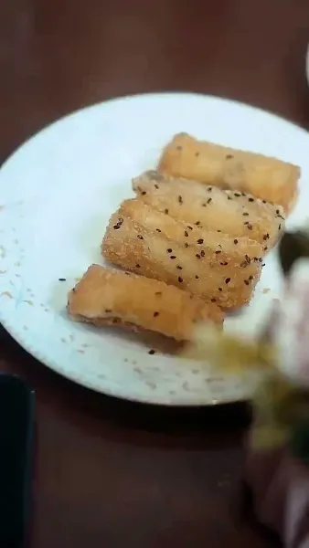 หลังจากการหย่าร้าง ชายคนเก่าขอแต่งงานอีกครั้งในภาวะที่ร้องไห้