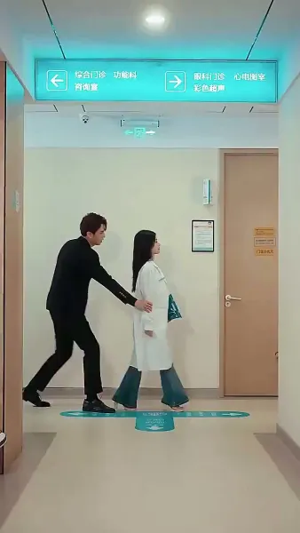 หลังจากการหย่าร้าง ชายคนเก่าขอแต่งงานอีกครั้งในภาวะที่ร้องไห้