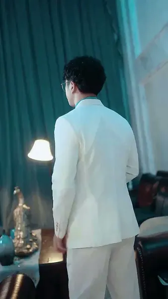 หลังจากการหย่าร้าง ชายคนเก่าขอแต่งงานอีกครั้งในภาวะที่ร้องไห้