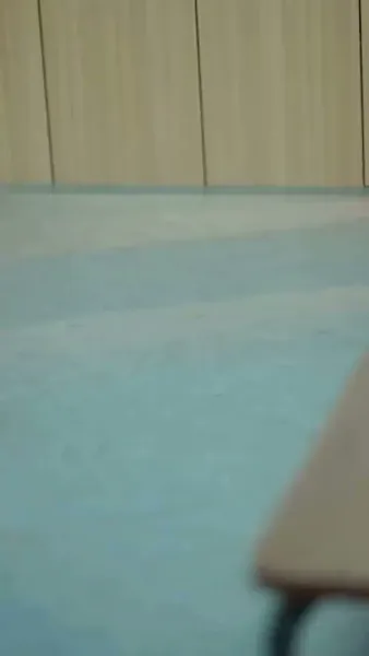 หลังจากการหย่าร้าง ชายคนเก่าขอแต่งงานอีกครั้งในภาวะที่ร้องไห้