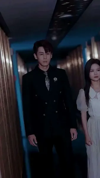 หลังจากการหย่าร้าง ชายคนเก่าขอแต่งงานอีกครั้งในภาวะที่ร้องไห้