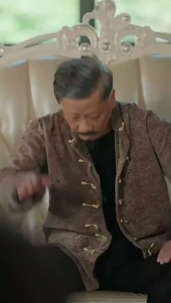 (พากย์เสียง) ความมืดใต้ดวงอาทิตย์