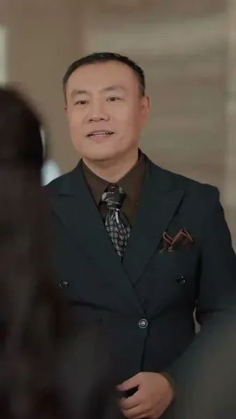 (พากย์เสียง) ความมืดใต้ดวงอาทิตย์