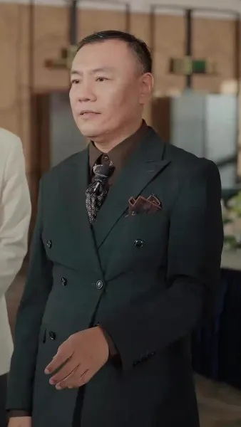 (พากย์เสียง) ความมืดใต้ดวงอาทิตย์