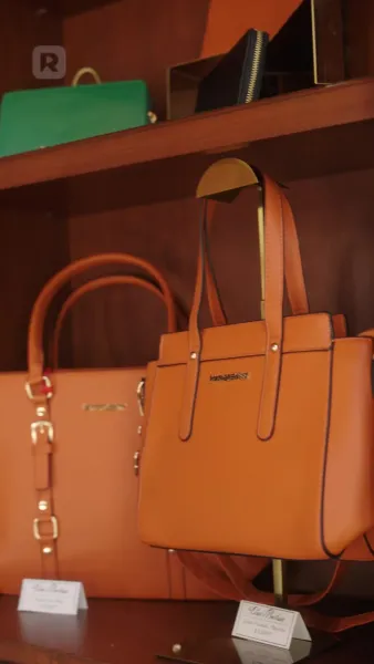 การยับยั้งสิงโต: คนร่ำรวยบนจักรยาน