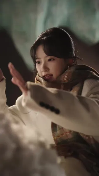 กุหลาบกับสนภูเขา(พากย์เสียง)