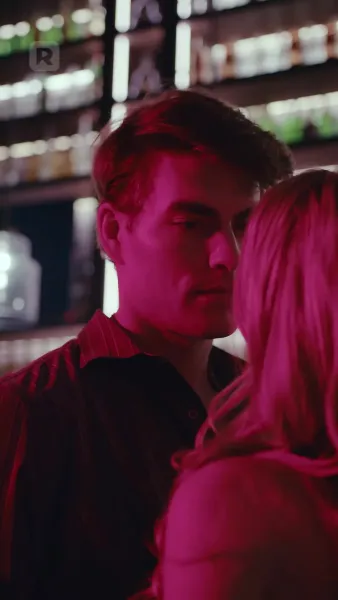 ทำลายกำแพงน้ำแข็ง