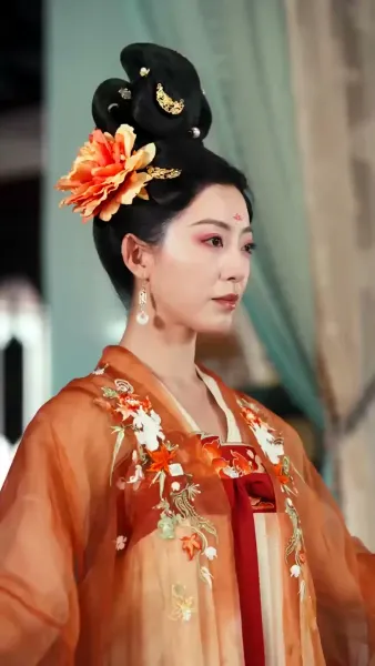 สนมปีศาจสยบ