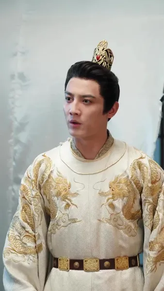 สนมปีศาจสยบ