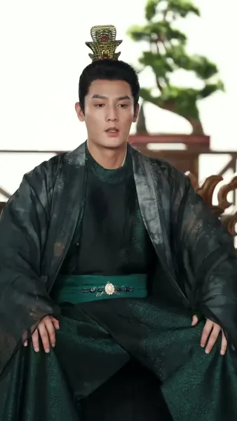 สนมปีศาจสยบ