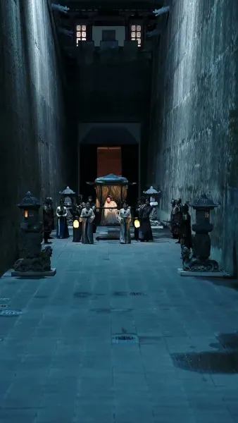 สนมปีศาจสยบ