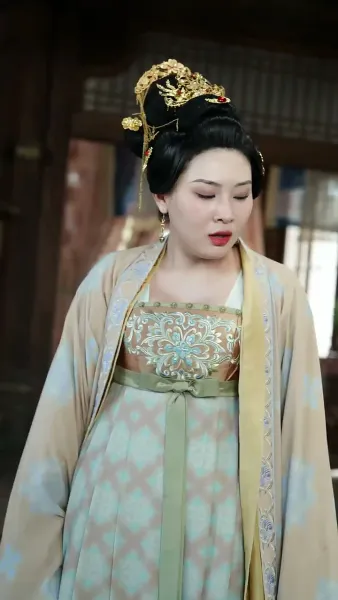 สนมปีศาจสยบ